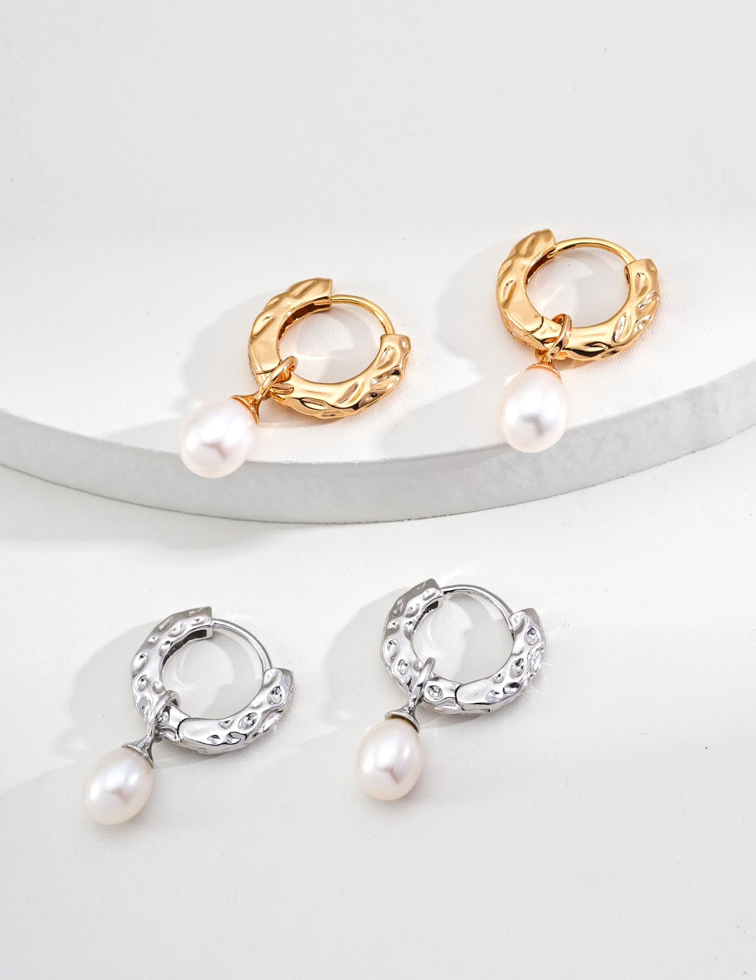Luminous Pearl Circles