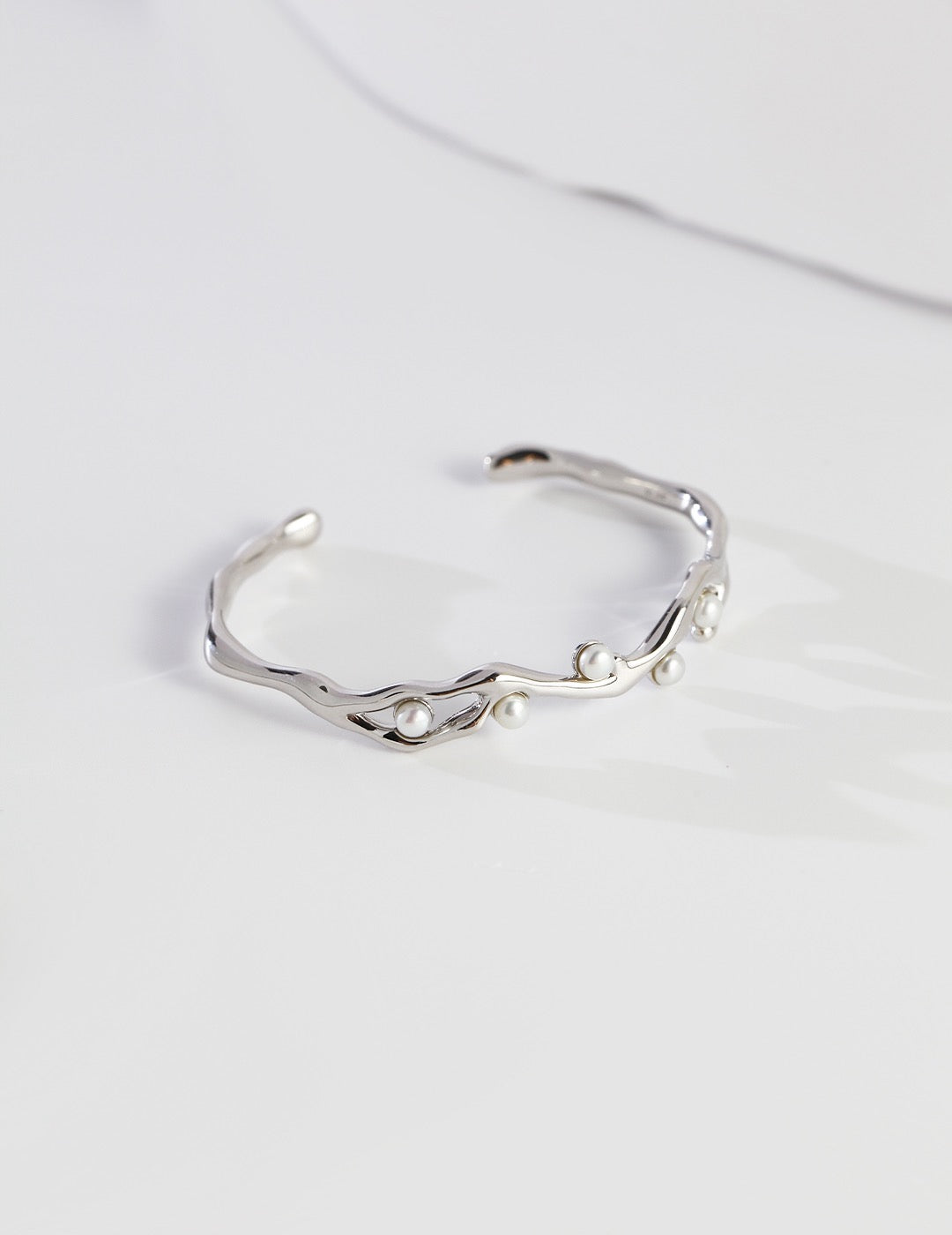 Cloudlit Pearl Bracelet