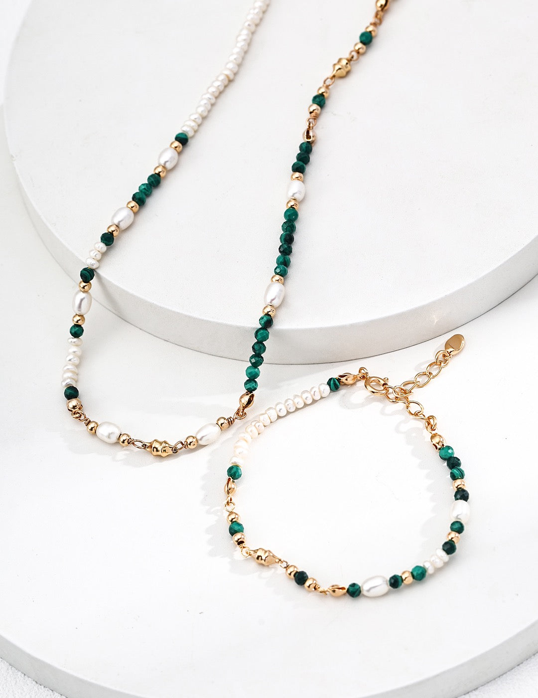 Charming Vintage Pearl & Malachite Bracelet / Necklace
