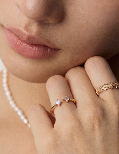 Dazzling Adjustable Zirconia Bracelet / Ring