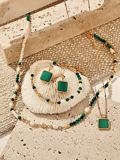 Charming Vintage Pearl & Malachite Bracelet / Necklace