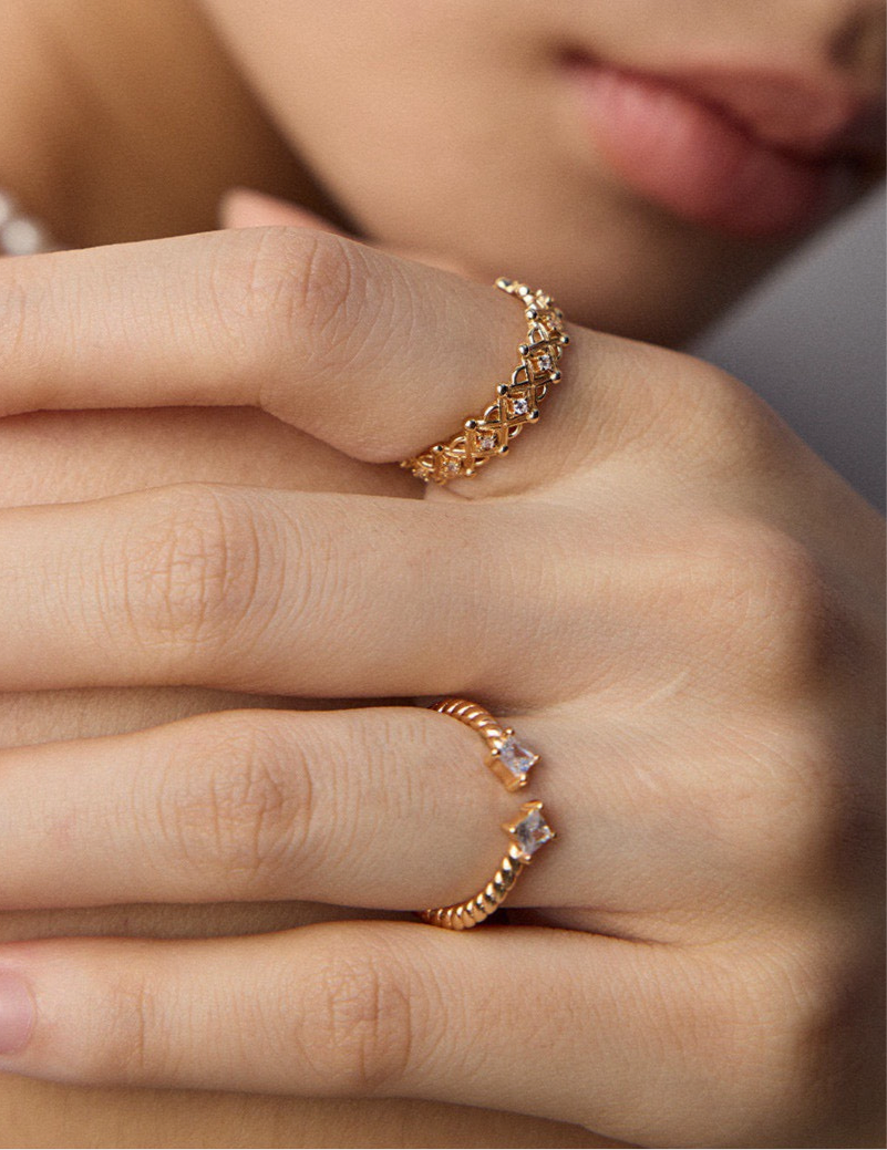 Dazzling Adjustable Zirconia Bracelet / Ring