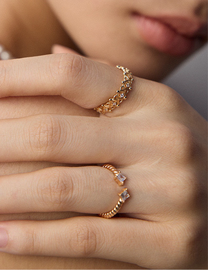 Dazzling Adjustable Zirconia Bracelet / Ring