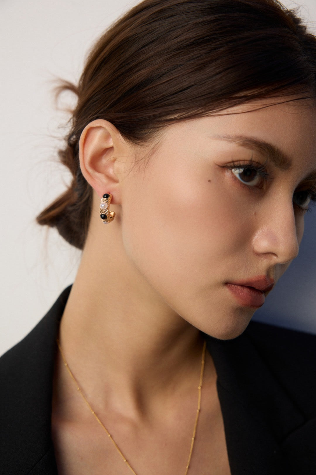 Pearl & Onyx Glam Hoop Earrings