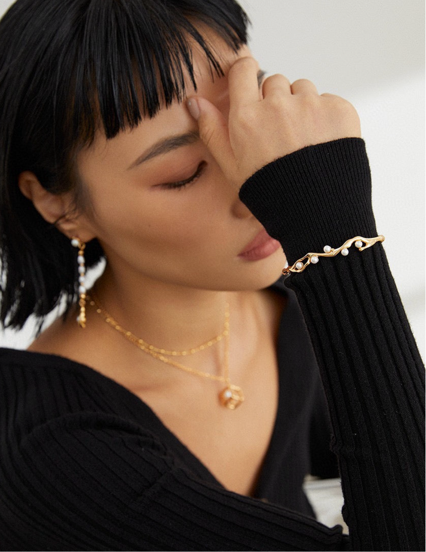 Cloudlit Pearl Bracelet