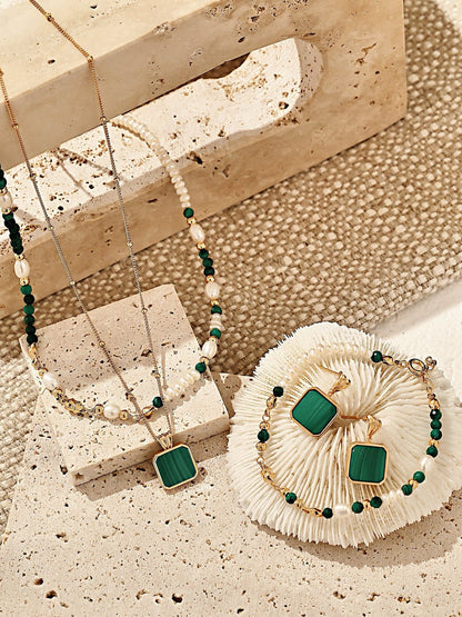 Charming Vintage Pearl & Malachite Bracelet / Necklace