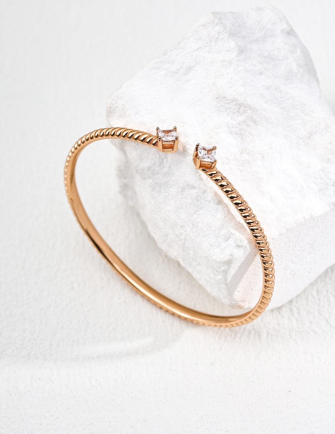 Dazzling Adjustable Zirconia Bracelet / Ring