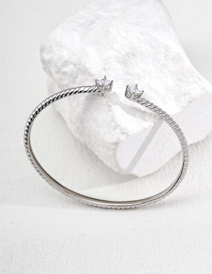 Dazzling Adjustable Zirconia Bracelet / Ring