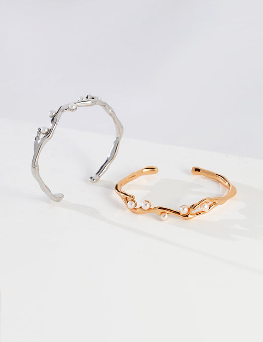 Cloudlit Pearl Bracelet